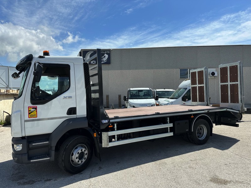 Fabrication carrosserie industrielle plateau porte-engin concessionnaire DAF Nice Alpes-Maritimes 06