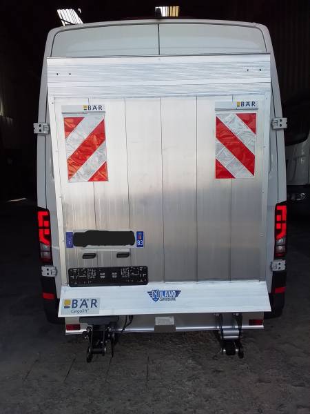 Fabrication carrosserie industrielle VEHICULE MAN TGE 3.140 L3H3 FOURGON près de Toulon Var