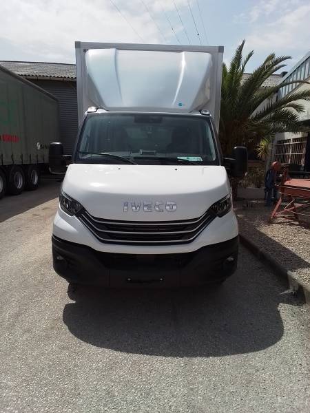 Fabrication carrosserie industrielle VEHICULE utilitaire IVECO DAILY près de Toulon Var